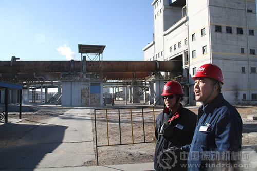 王琨和蘭志學兩名技術工人