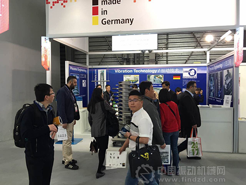 維博爾展臺前參觀客戶絡繹不絕