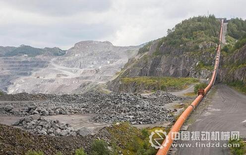 圖1 歐洲首套Dodge&reg; CST驅動系統免去輸送機、減速器、托輥和皮帶輪的日常維修工作。