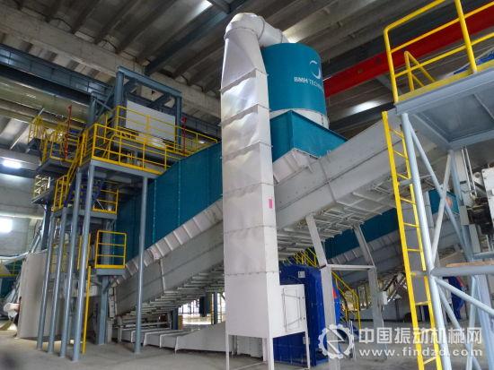 項目采用國際先進的城市生活垃圾預處理技術和設備,圖為芬蘭BMH公司原裝進口的風選機