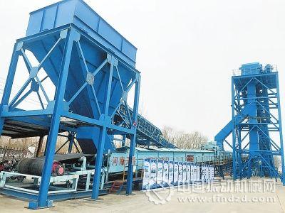 圖為河南天隆輸送裝備有限公司研制成功的&ldquo;全能智慧輸送機&rdquo;