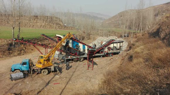 礦山移動式破碎站