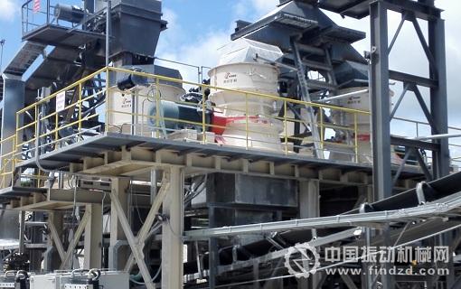 圖五 立軸沖擊式破碎機