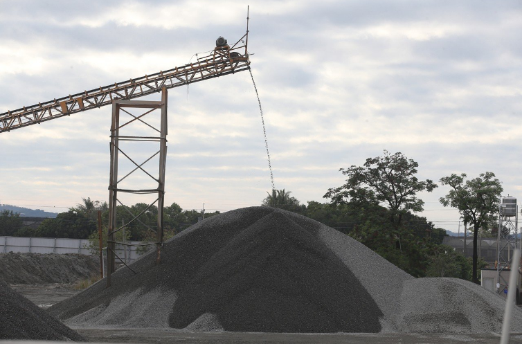 高屏溪疏?；謴驼＃喜可笆惨颜３隽?，卻沒降價