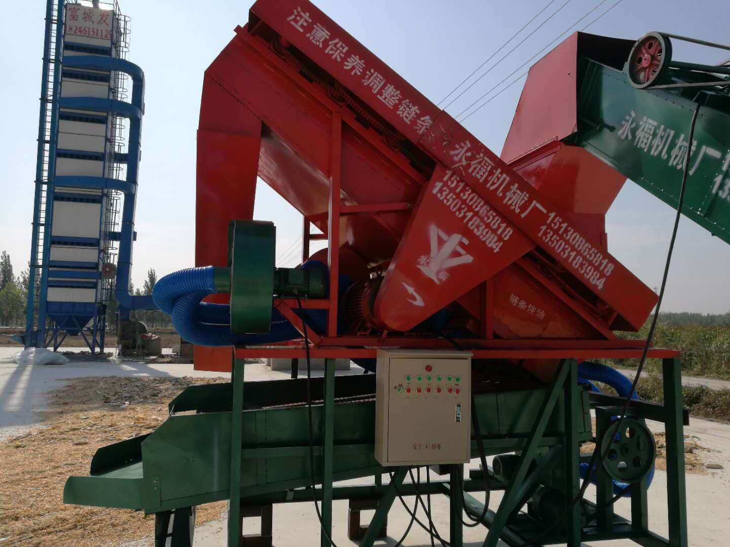 全自動(dòng)大型玉米脫粒機(jī)廠家.jpg