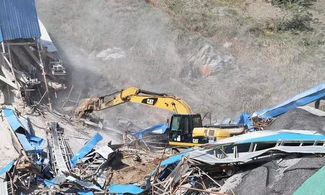 鄧州市對違法開采礦產資源和破壞生態環境的行為說NO