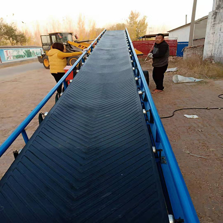 糧食推薦輸送機 中國振動機械網(wǎng)3.jpg