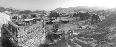 南安石井院前村小光山機(jī)制砂項(xiàng)目設(shè)備安裝現(xiàn)場。