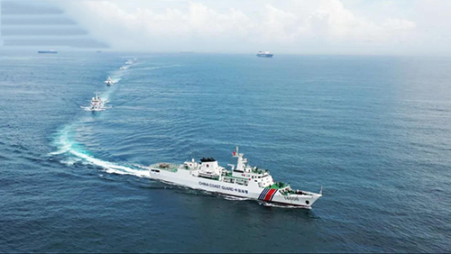 △海警艦艇編隊對轄區重點海域實施常態巡查