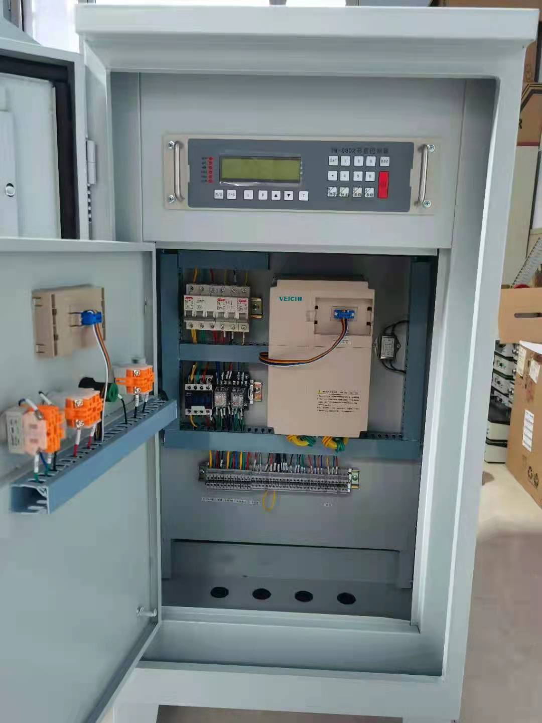 變頻柜.jpg
