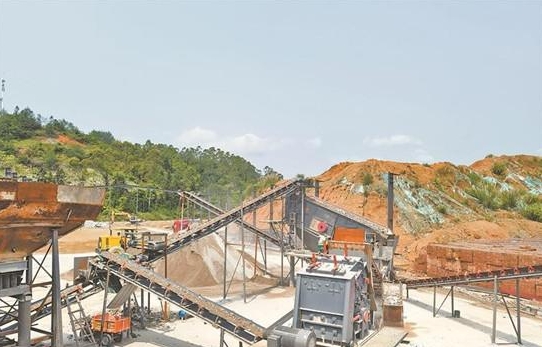在南安康美鎮，建筑垃圾經過一系列處置實現&ldquo;無害化、減量化、資源化&rdquo;。