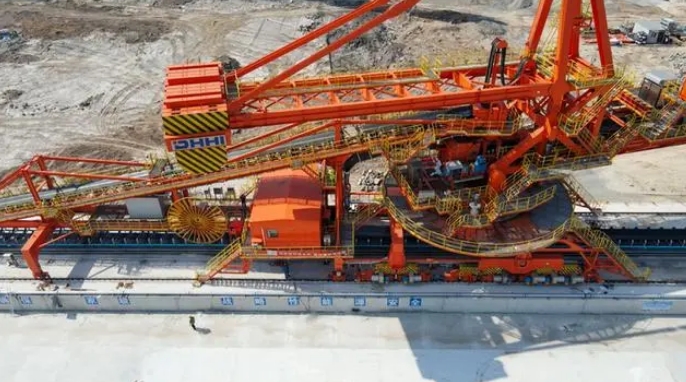 調(diào)試現(xiàn)場(chǎng)。中交一航局供圖